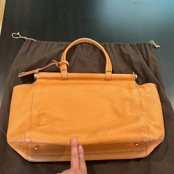 Authentic Leather Tod’s Messenger / Tote Bag - Picture 2 of 14